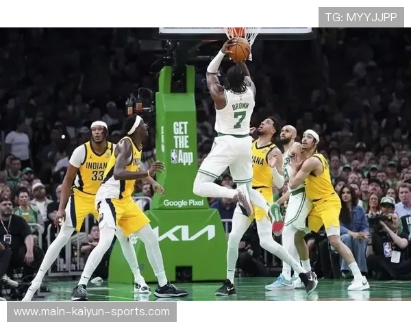 凯尔特人布朗外线急停三分救主